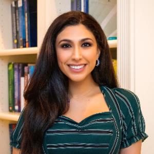 10888217 | Tutor in Essay Writing, Literature, MS Excel | 10887633