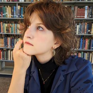 11471046 | Tutor in English, Essay Writing | 11470372