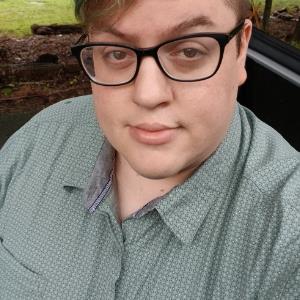 13528121 | Tutor in Essay Writing | 13527120