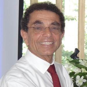 2004917 | Tutor in Algebra, Algebra 2, Calculus, Geometry | 2004975