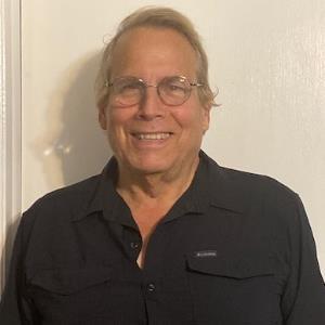 9440364 | Tutor in English, Essay Writing, Literature | 9440398