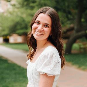 9836546 | Tutor in Essay Writing | 9836544